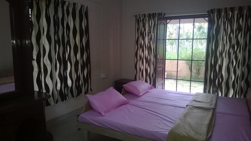 Indeevaram Apartments Kovalam Szoba fotó